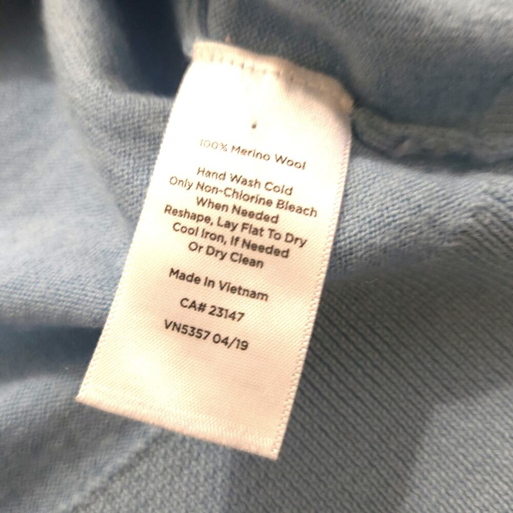 Talbots Light Blue Merino Wool Sweater w/ Pearl Button Cuffs Size M - Picture 7 of 7